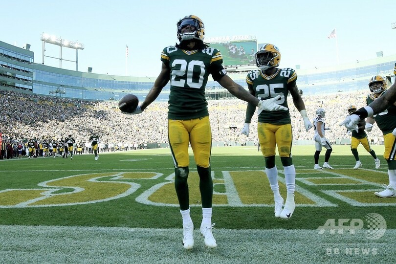 パッカーズがレイダースに大勝、QBロジャースが5TDパスの大活躍
