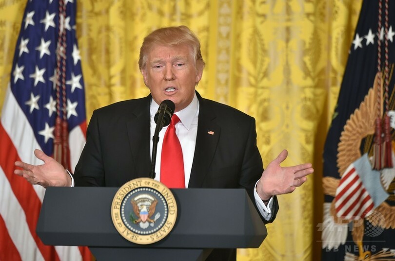 トランプ氏「政権運営に混乱ない」 初の単独会見、ロ疑惑も否定