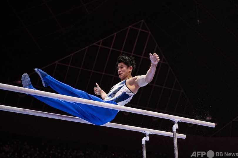 橋本大輝は僅差で2位 中国の張が男子総合V 世界体操