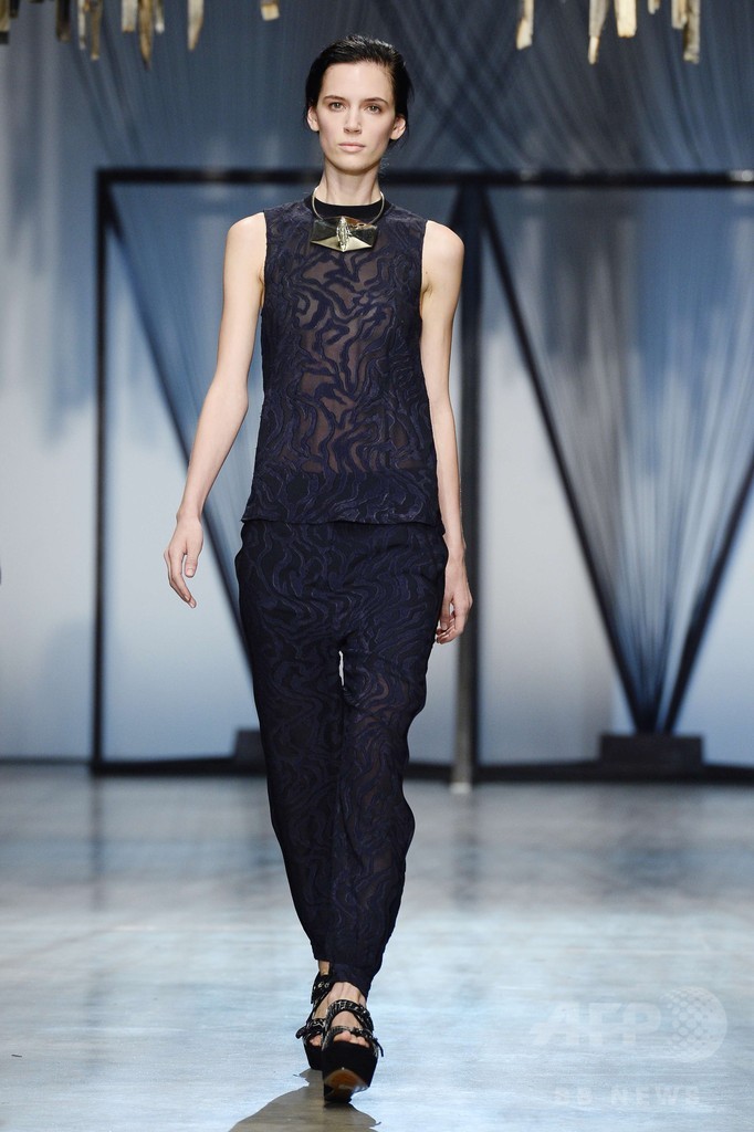 大人のリラックススタイル、「ダミール ドマ」15年春夏