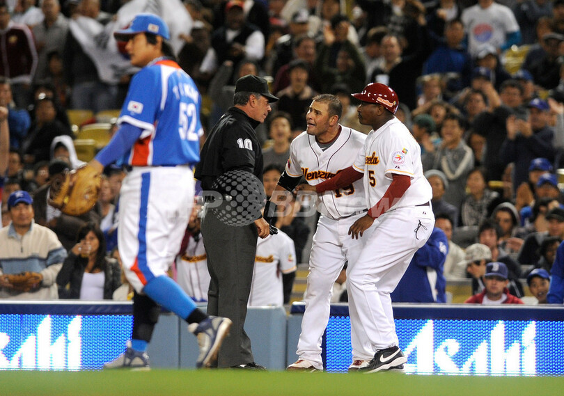 韓国 ベネズエラを下し決勝進出、第2回WBC