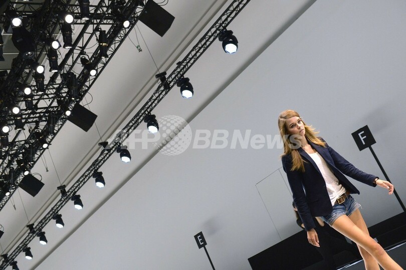 ＜14年春夏パリコレクション＞ギ・ラロッシュ