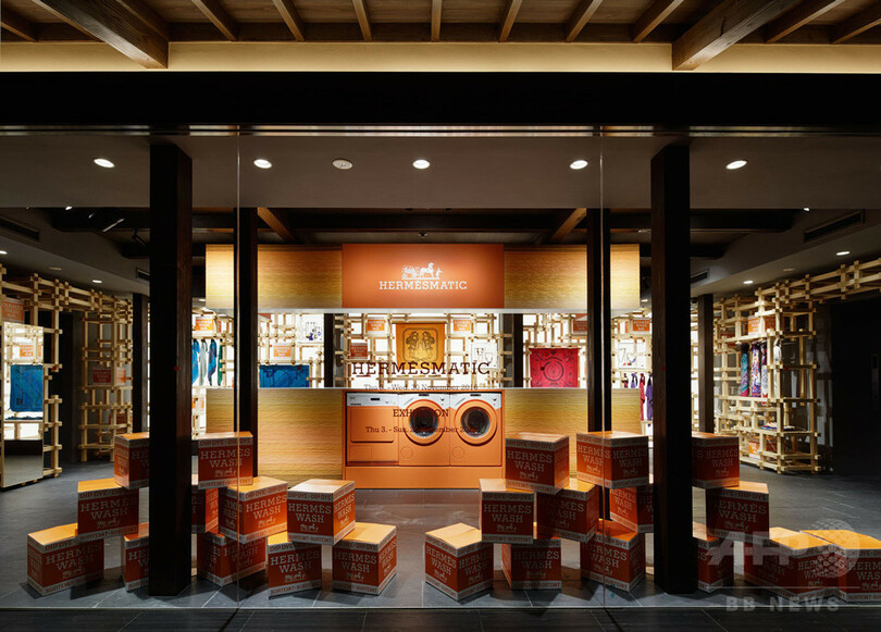 祇園に「エルメス」期間限定ブティック、シルクイベントも開催