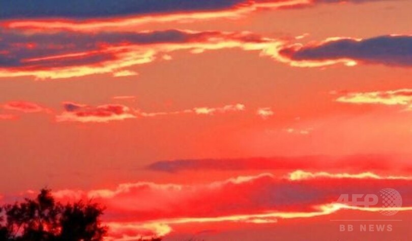 燃える夕焼け、新彊カバ県　