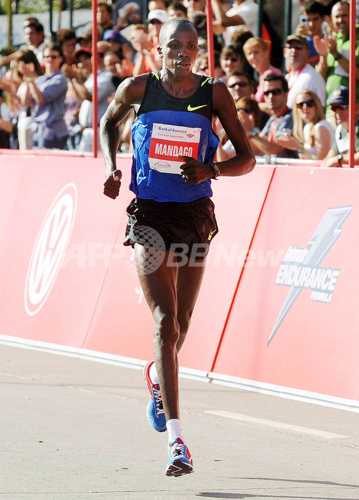 チェルイヨット シカゴ・マラソン制す