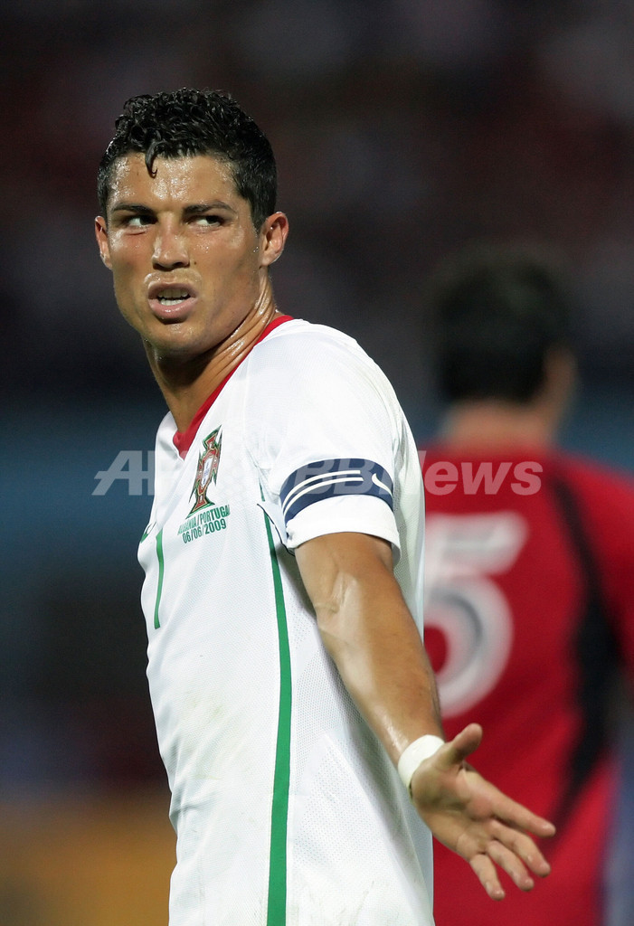 クリスティアーノ・ロナウド、レアルへ史上最高額で移籍