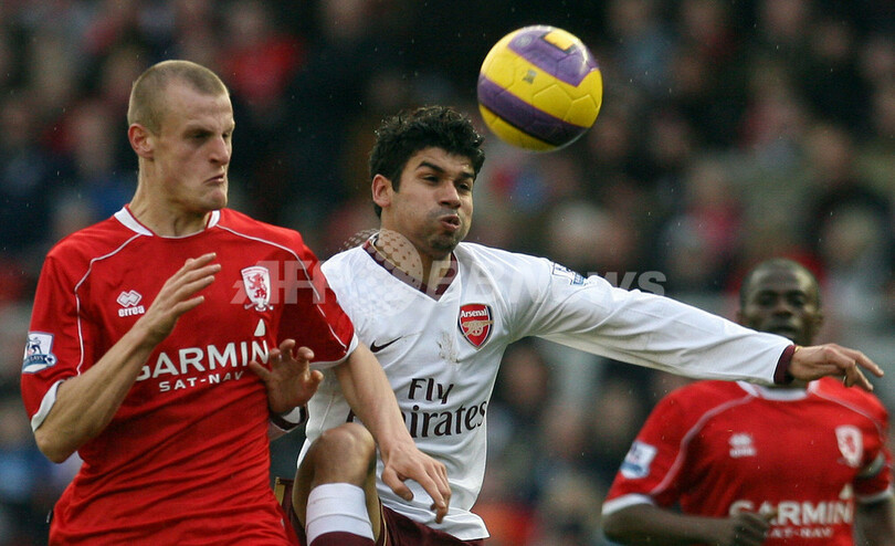 アーセナル ミドルスブラにシーズン初黒星を喫す