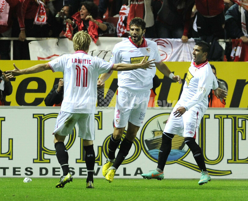 セビージャ、アンダルシア・ダービーで5得点挙げ圧勝