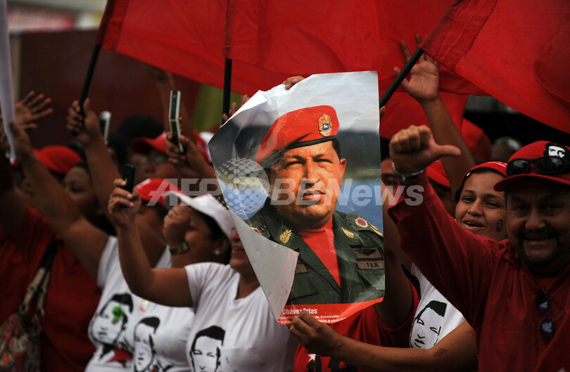 「大統領の無期限再選」問う国民投票、ベネズエラで15日