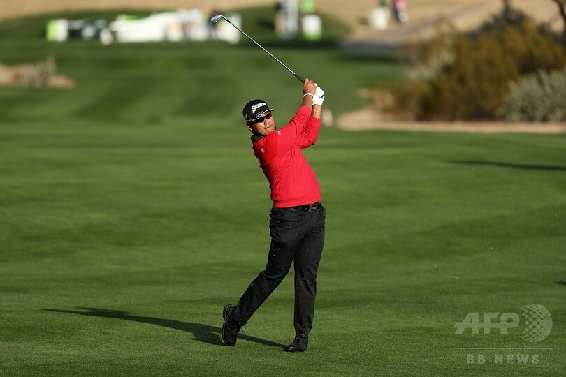 連覇狙う松山が暫定2位タイ発進、フェニックスOP