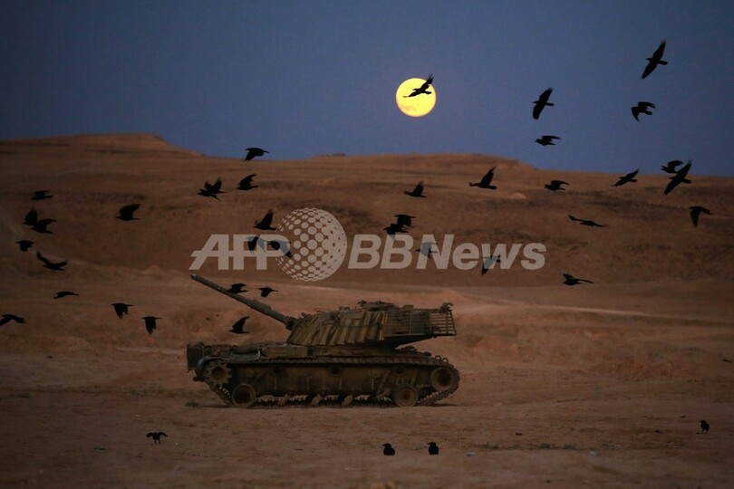 「スーパームーン」、世界各地で神秘的風景
