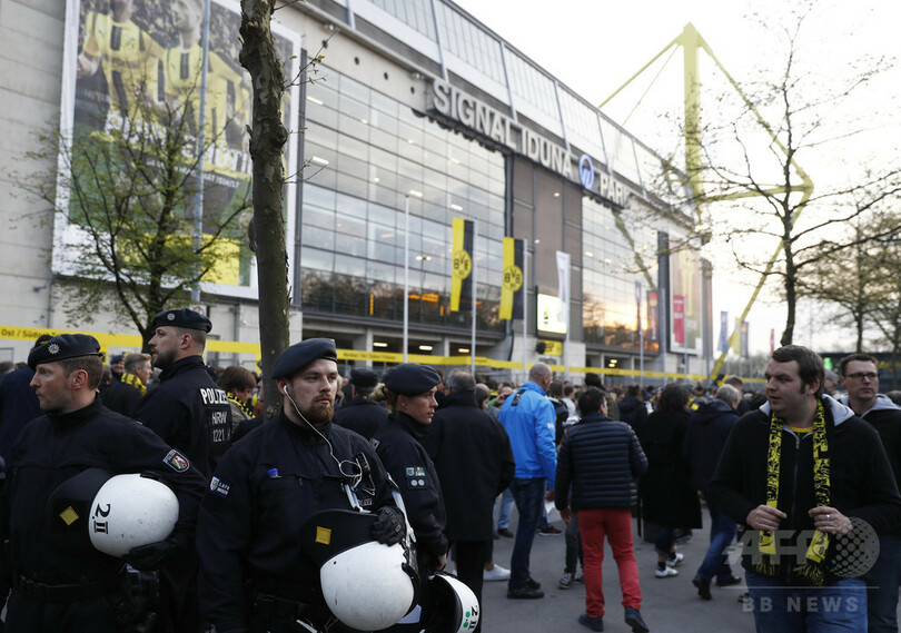 ドルトムントのチームバスそばで爆発、選手負傷 モナコ戦延期