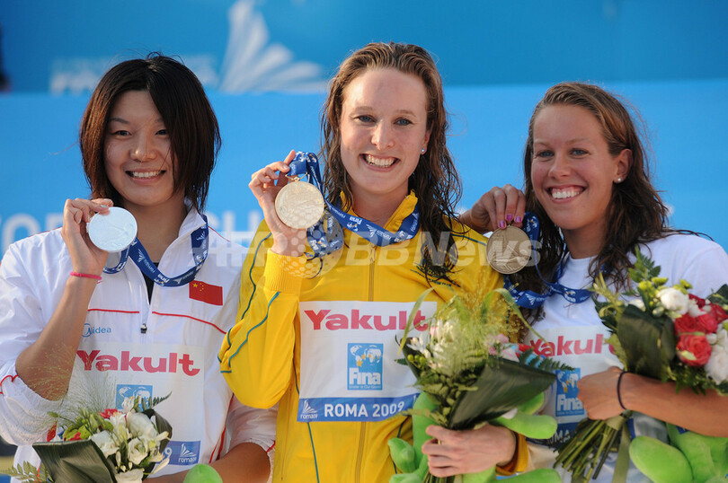 ギューラーが女子50メートルバタフライを制す、世界水泳