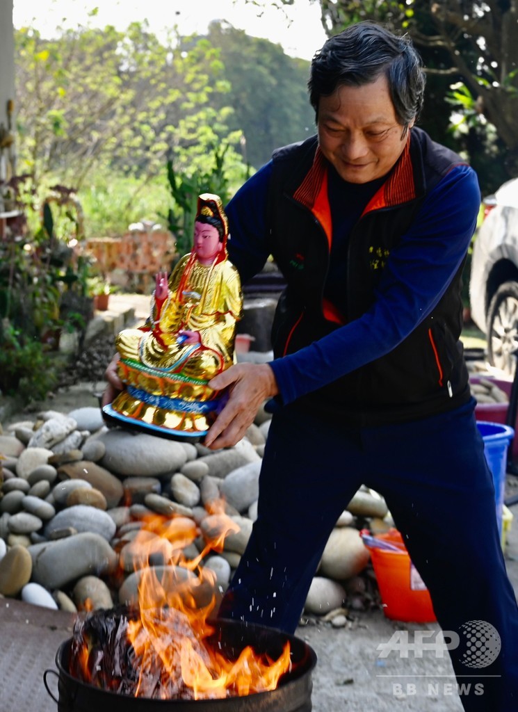 捨てる神あれば拾う神…修復続けて40年 台湾