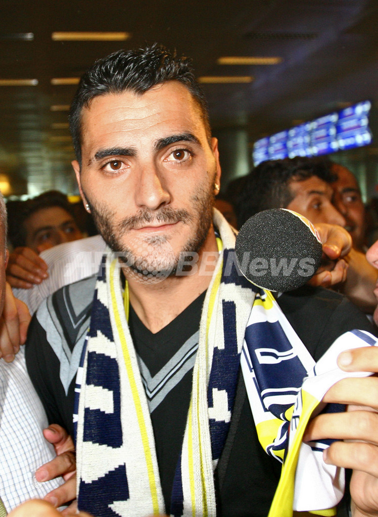 グイサ フェネルバフチェと契約のためイスタンブール入り