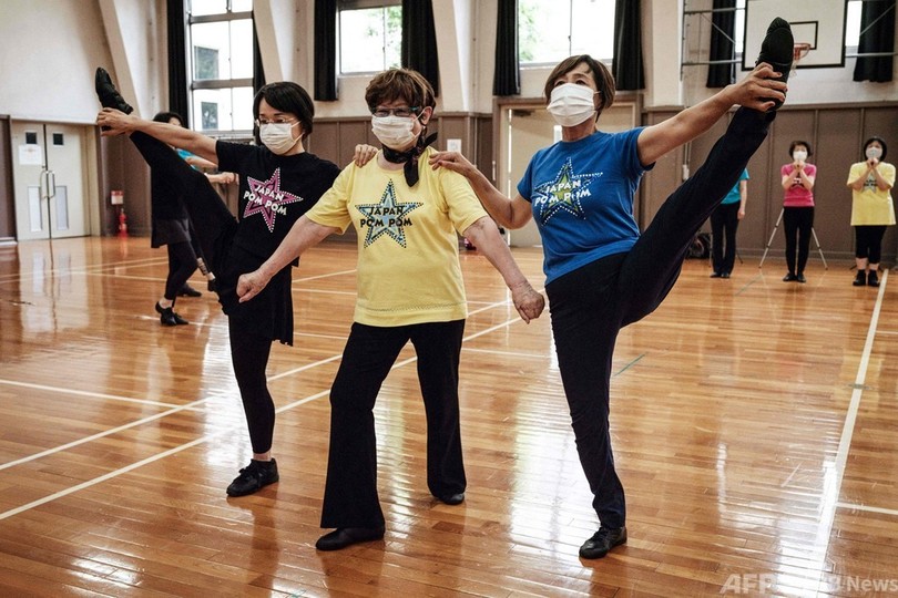 平均年齢71歳、チアリーディングは「健康と生きがい」