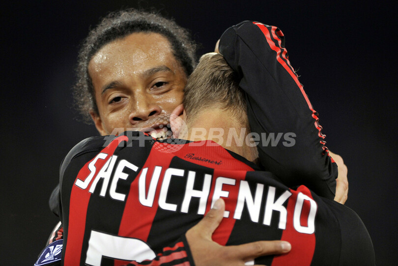 ミラン UEFA杯グループリーグ進出を決める