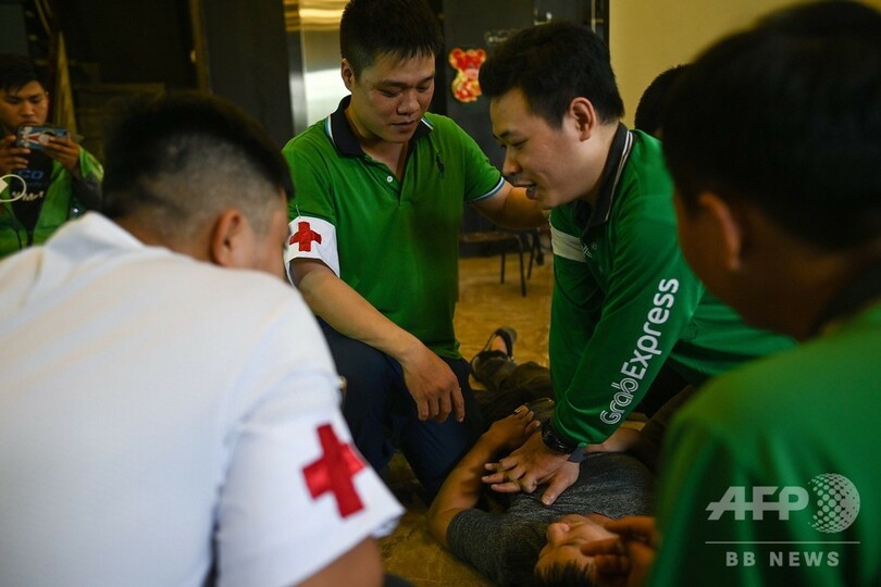 昼はバイタク運転手、夜は救護ボランティア ハノイで広がる輪