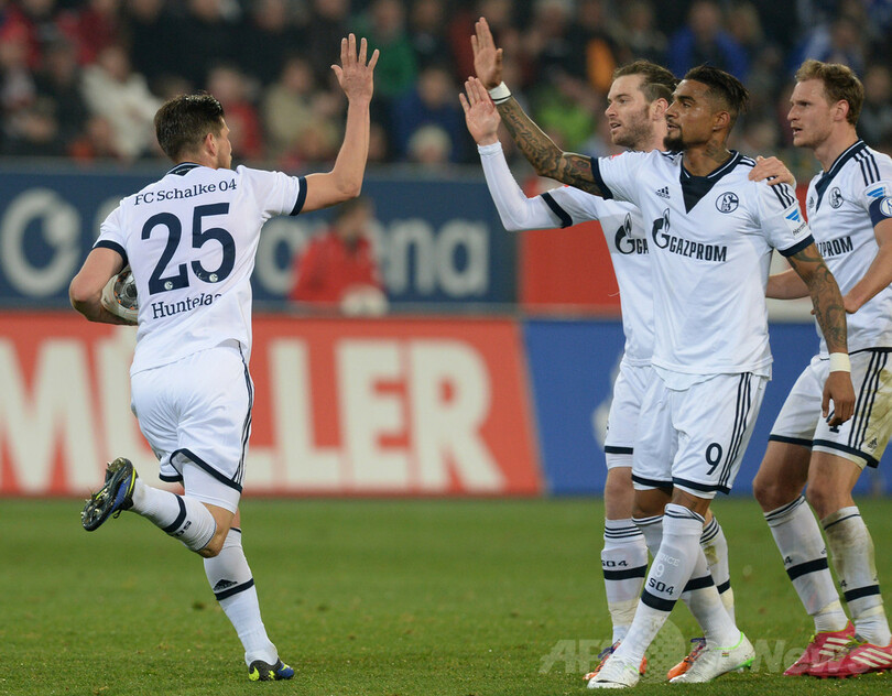 フンテラールの活躍でシャルケが3位に浮上