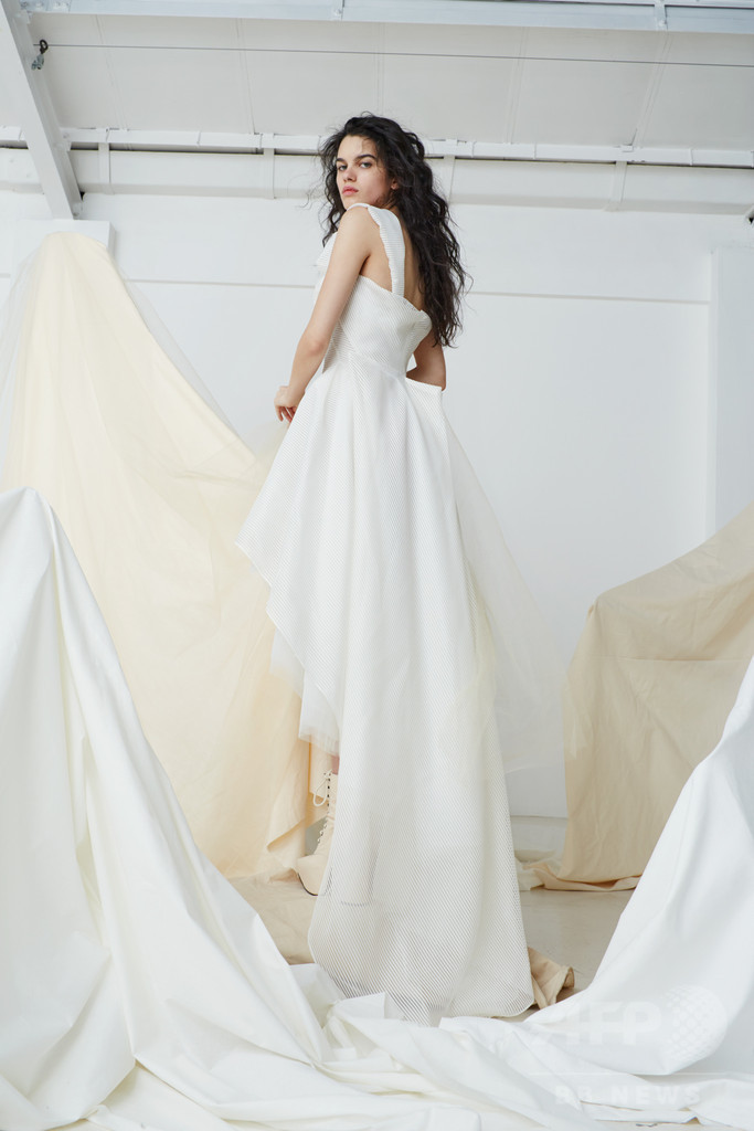 「ヴィヴィアン・ウエストウッド」ブライダルコレクション