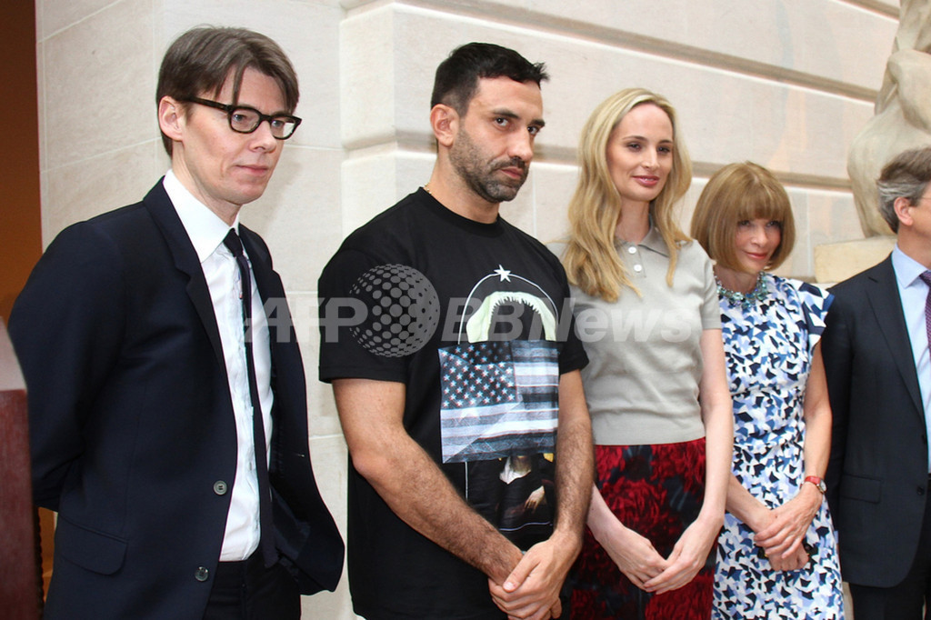 米メトロポリタン美術館「Punk: Chaos to Couture」展、44万人の来場者を記録