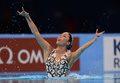 第15回世界水泳選手権（15th FINA World Championships）は24日、スペイン・バルセロナ（Barcelona）でシンクロナイズドスイミングのソロフリールーティン（FR）決勝が行われ、ロシアのスベトラナ・ロマシナ（Svetlana Romashina）が優勝した。

2位には中国の黄雪辰（Huang Xuechen）、3位にはスペインのオナ・カルボネール・バレステロ（Ona Carbonell Ballestero）が入った。

ソロFR決勝の演技に臨む乾友紀子（Yukiko Inui、2013年7月24日撮影）。(c)AFP/JAVIER SORIANO