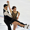 09-10フィギュアスケートGPシリーズ第2戦ロシア杯（%%2009 Cup of Russia%%）アイスダンス。合計85.31点で2位につけたイタリアのアンナ・カッペリーニ（%%Anna Cappellini%%）／ルカ・ラノッテ（%%Luca Lanotte%%）組。（2009年10月23日撮影）(c)AFP/YURI KADOBNOV