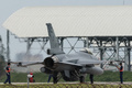 台湾の花蓮空軍基地に着陸した米国製戦闘機F16（2024年5月24日撮影）。(c)Yasuyoshi CHIBA / AFP