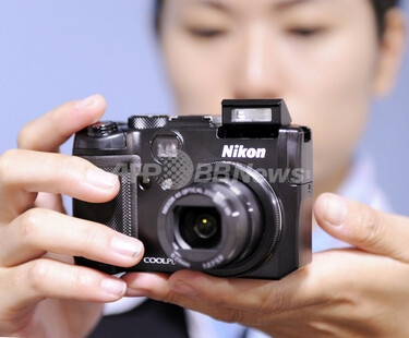 コンパクトで本格撮影、ニコン・クールピクスP6000 写真2枚 国際