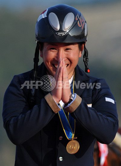 鞍上の僧侶がロンドン五輪に出場 写真1枚 国際ニュース：AFPBB News