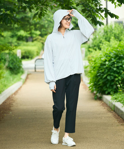 日焼け対策シリーズ「UV series」のフード付きUVカットパーカが<br />「からだにいいこと大賞2025　優秀賞」を受賞