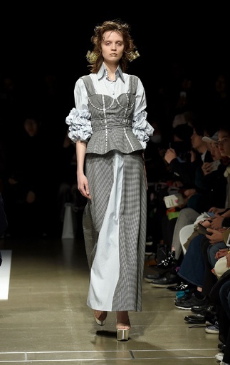 「アキコアオキ」17/18年秋冬