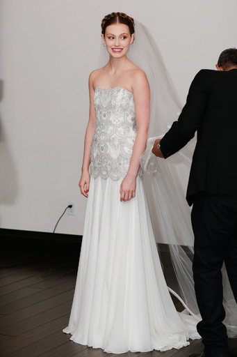 「ナイーム・カーン」14年秋冬ブライダルコレクションで新作発表