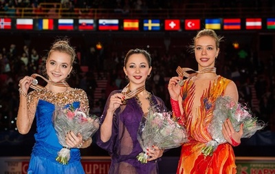 トゥクタミシェワが女子シングル制覇、ロシア勢が表彰台独占 フィギュア欧州選手権