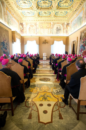 ローマ法王、児童虐待根絶に「最も尽くしている組織は教会」