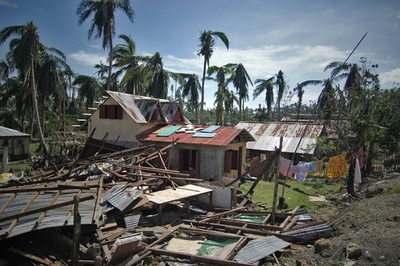 台風22号、マニラに大きな被害なし 死者27人に