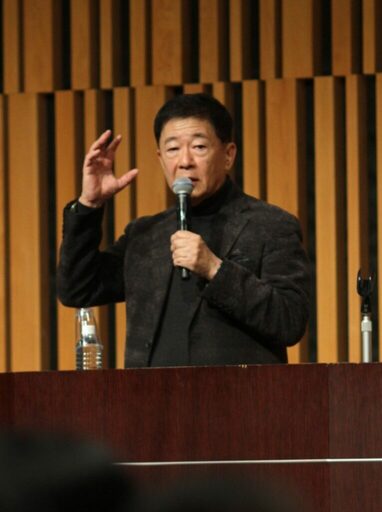 共栄大学が第9回共栄シンポジウムを実施 ― Google日本法人元代表取締役社長の辻野晃一郎氏らが登壇