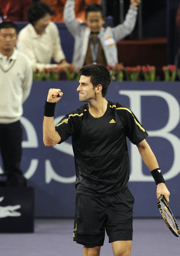 ジョコビッチ デルポトロを下し初戦白星