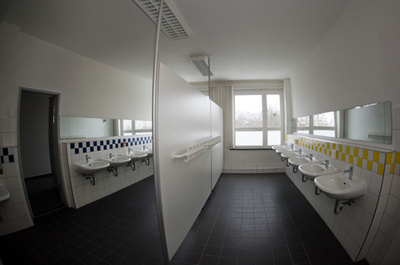 賃貸アパートでの「立ち小便」に問題なし、ドイツ裁判所