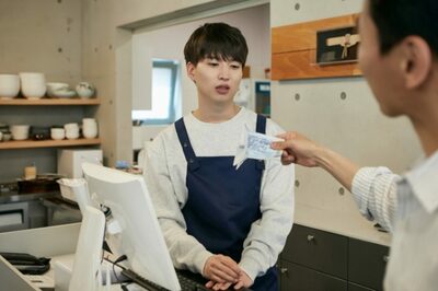 客がバイトに渡したチップを吸い上げた韓国飲食店経営者…「それは店のモノ」の論理に批判集中