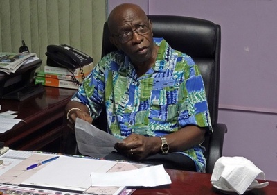 エジプト元閣僚、ワーナー氏から「賄賂700万ドルを要求された」