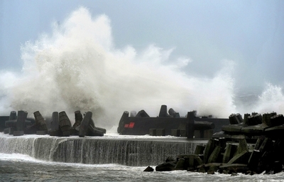 台風11号、台湾で暴風11人けが