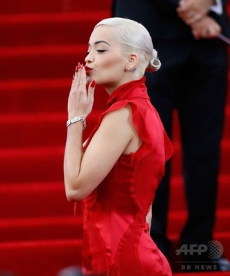 メット・ガラに豪華ドレスのセレブたち登場 メット・ガラに豪華ドレスのセレブたち登場