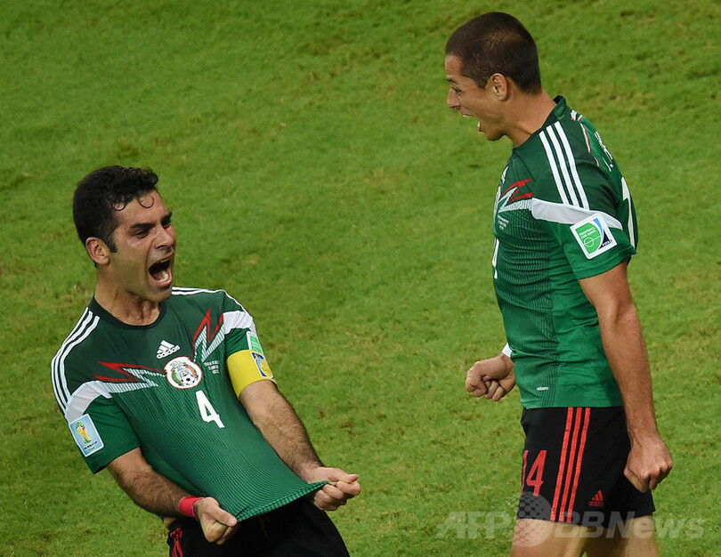 メキシコが快勝、決勝トーナメント進出決める
