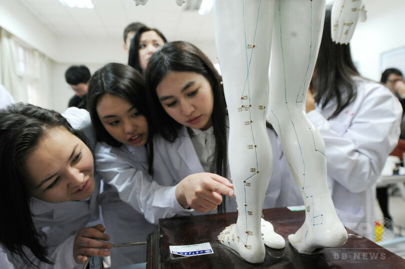 伝統医学を甘粛省から国外へ シルクロード沿線国家でブーム