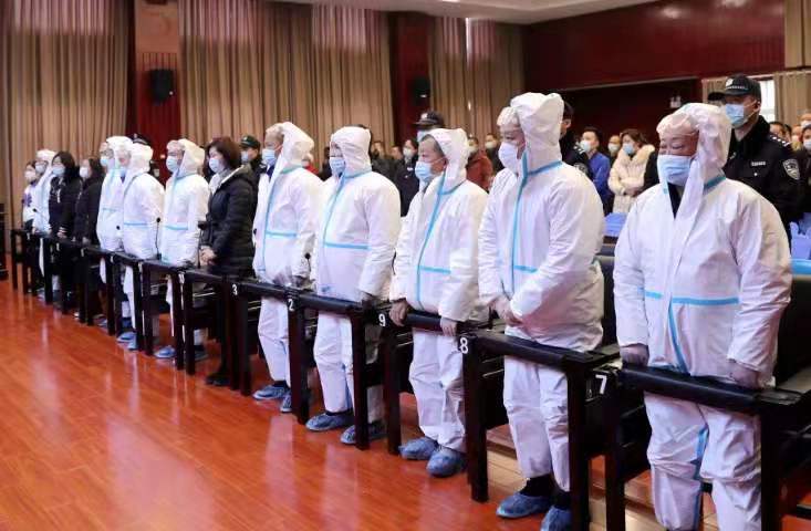 貴州茅台酒の模倣品を製造、13人に実刑判決 貴州省遵義市 貴州茅台酒の模倣品を製造、13人に実刑判決 貴州省遵義市