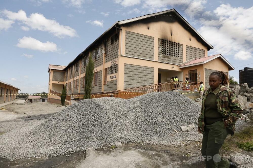 ケニア女子校寮で火災、16人死亡