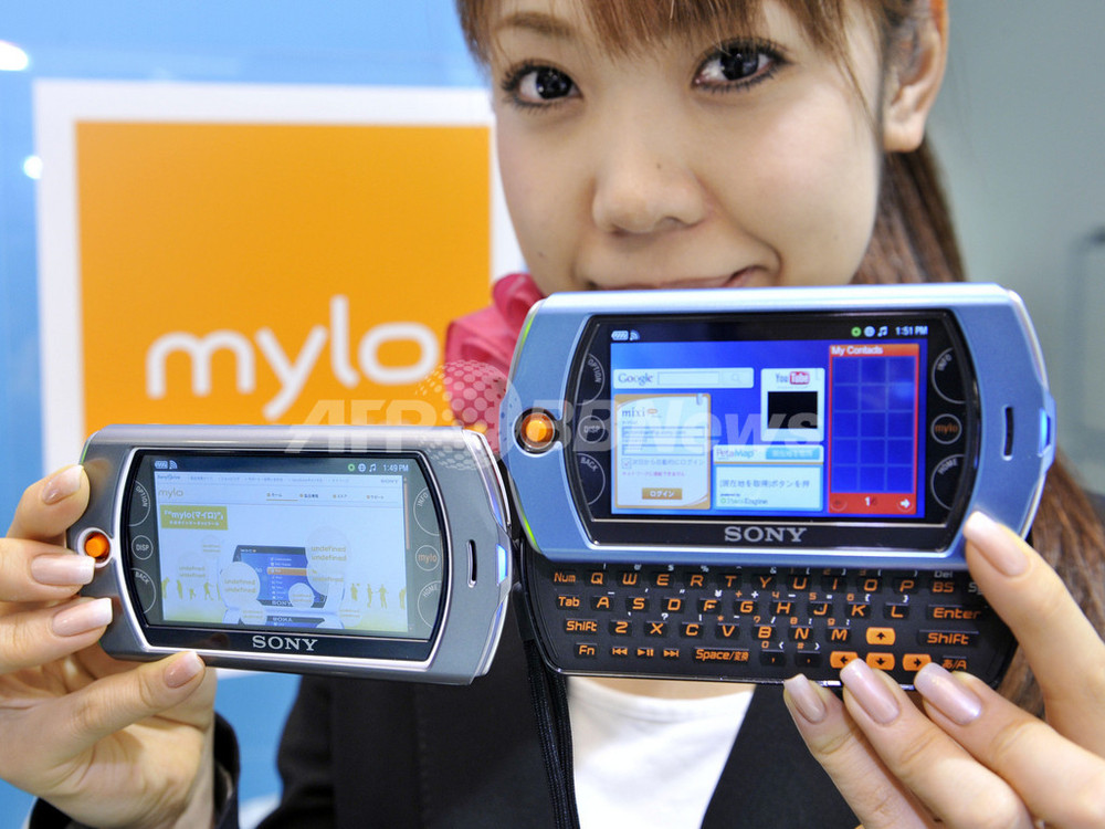 手軽にインターネット、新専用端末「mylo COM-2」発売へ 写真4枚 国際