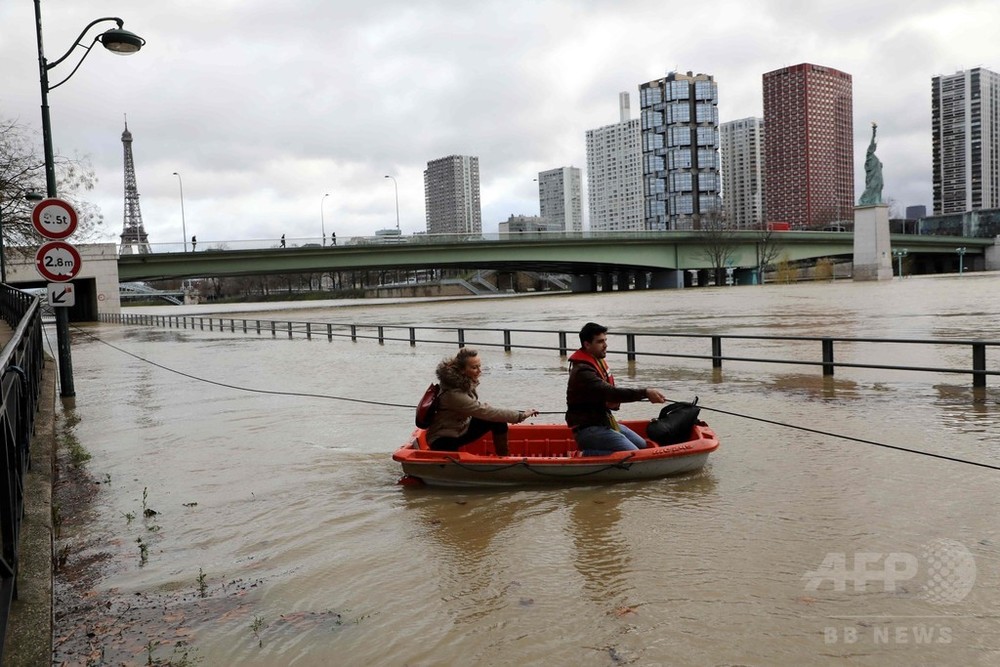 パリで洪水の恐れ ルーブル一部閉館 収蔵品避難 写真10枚 国際ニュース Afpbb News