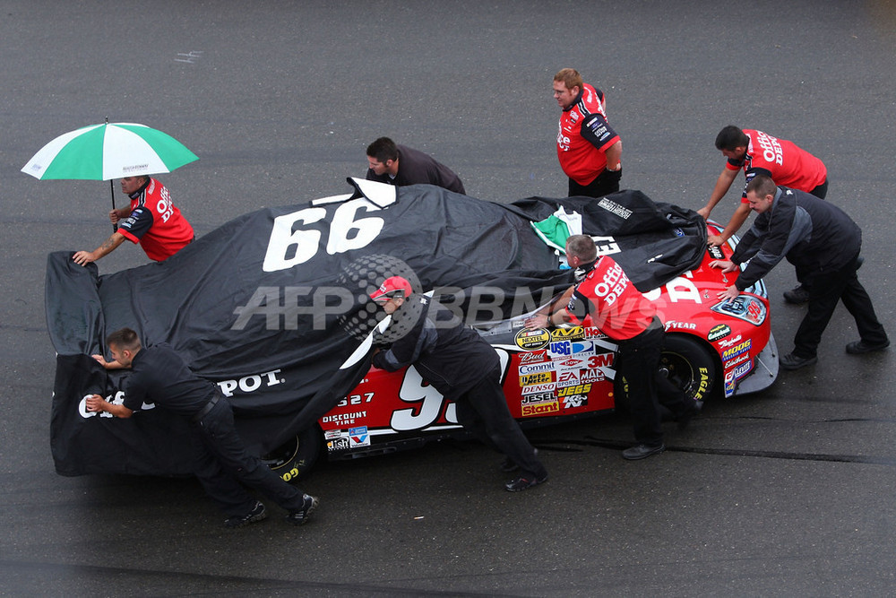 予選中止でジェフ・ゴードンがでポールポジションに 写真3枚 国際ニュース：AFPBB News